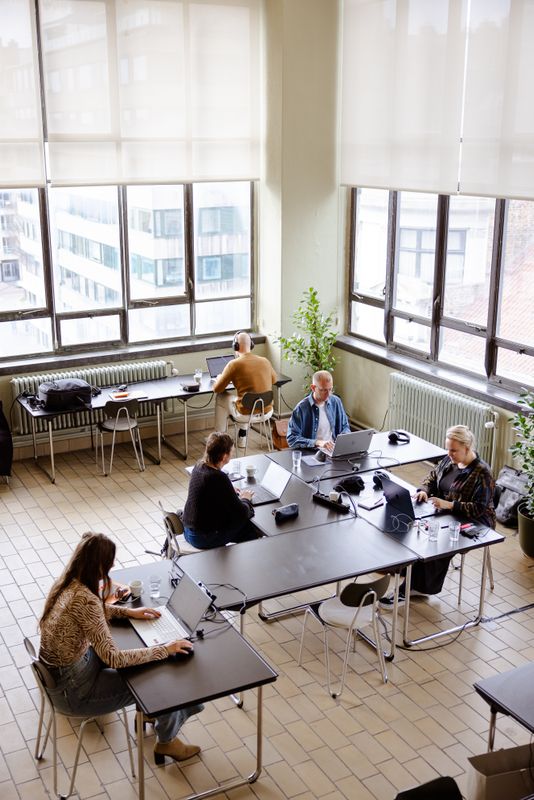 Host Coworking Day