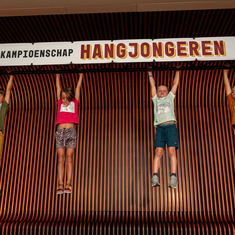 Wedstrijd hangjongeren 