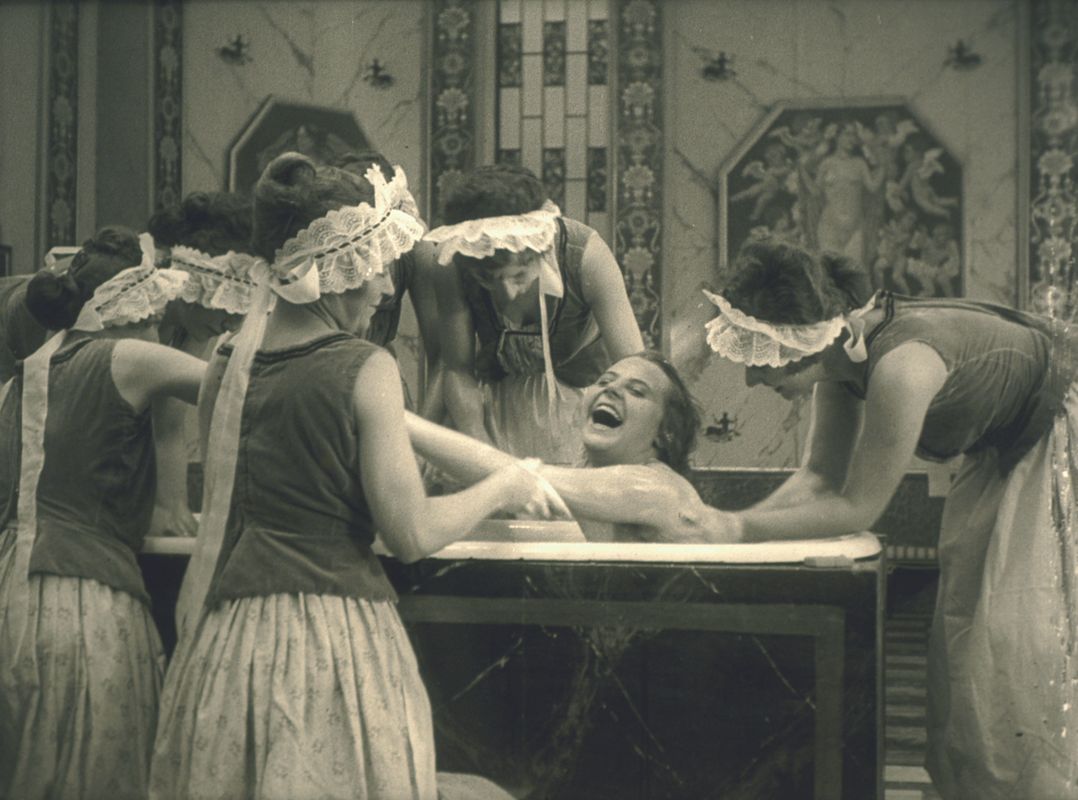 De Oesterprinses - Flat Earth Society