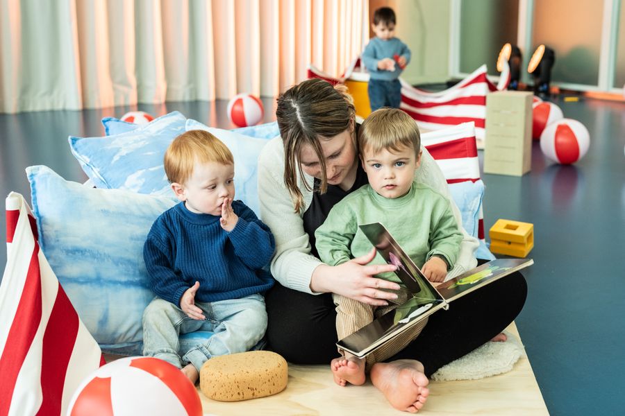 Voelgewoel goes Ensor 2.0 - De Grote Post/ Leentje Kerremans, Sam Declercq & Michiel Soete